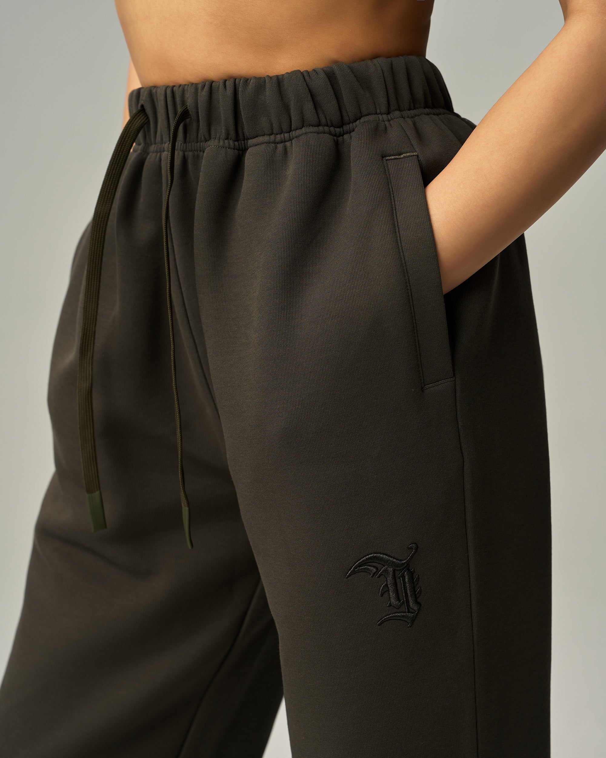 color_Dark Grey