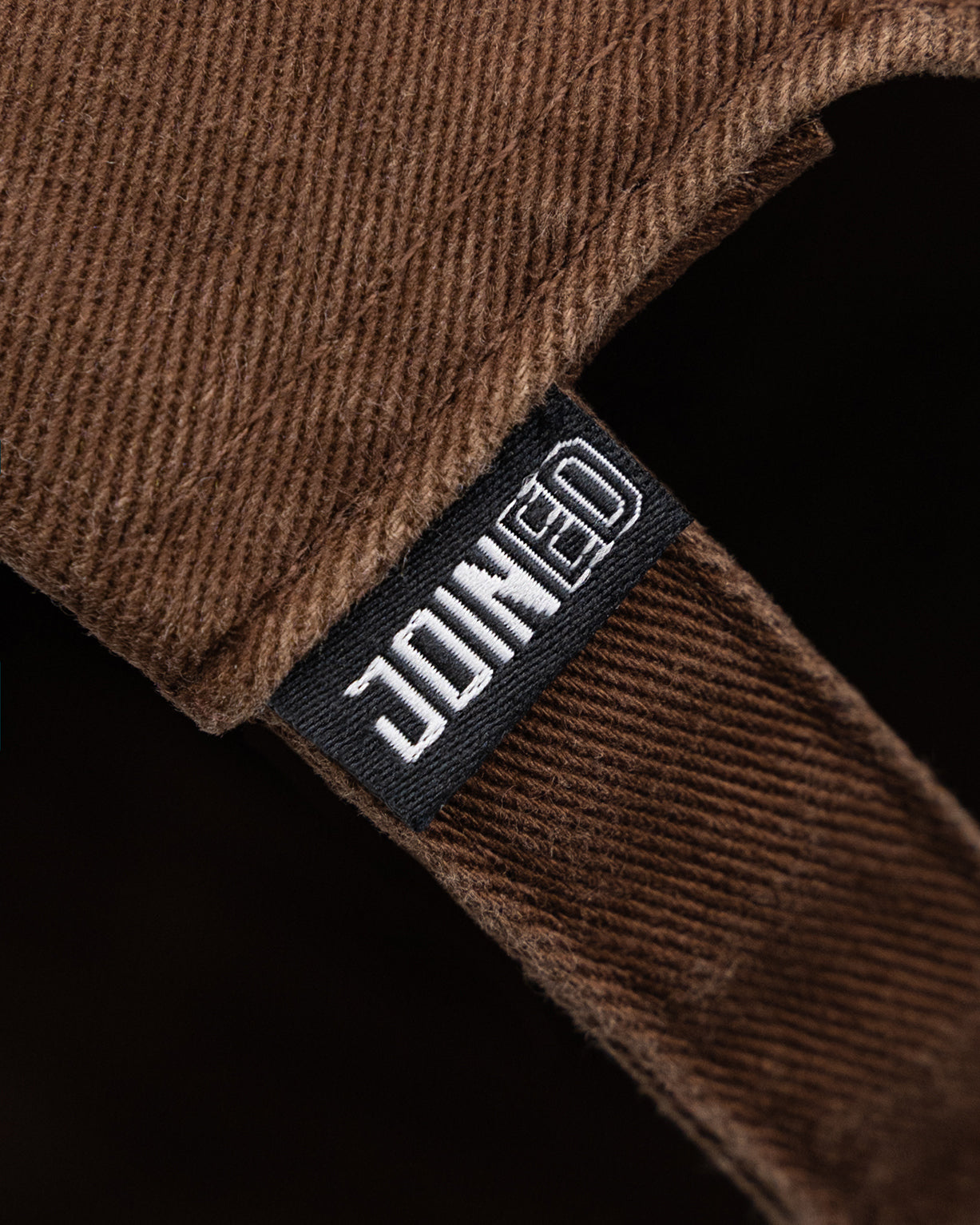 color_brown