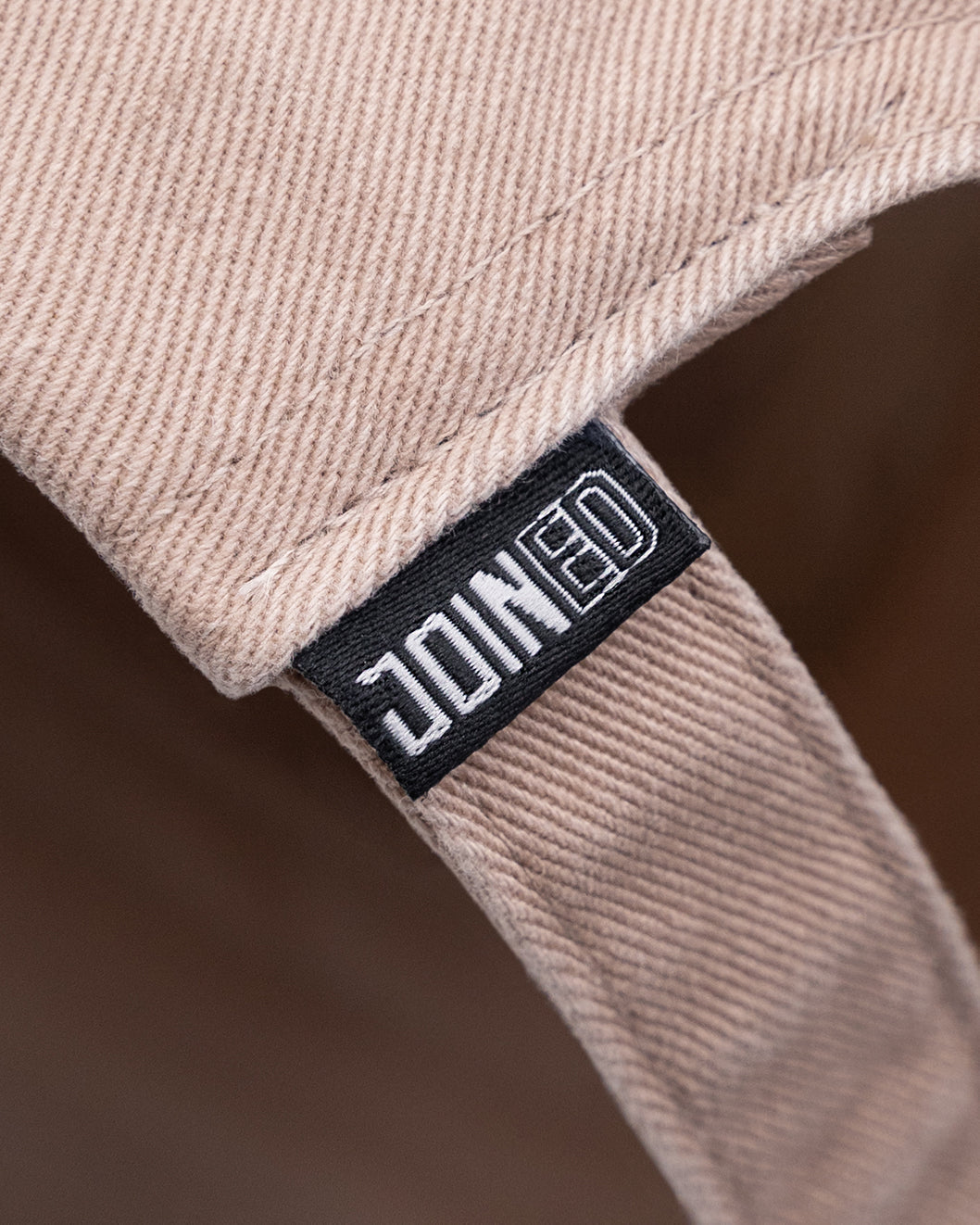 color_khaki