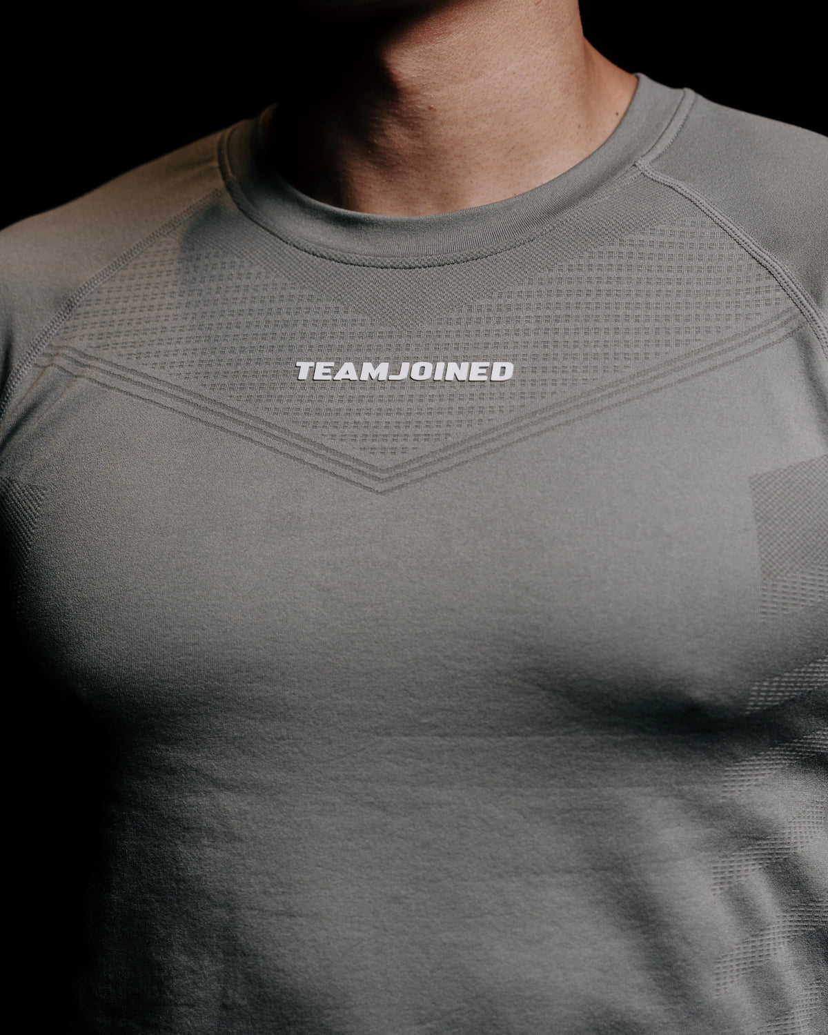 Vector Seamless Form-Fit Top
