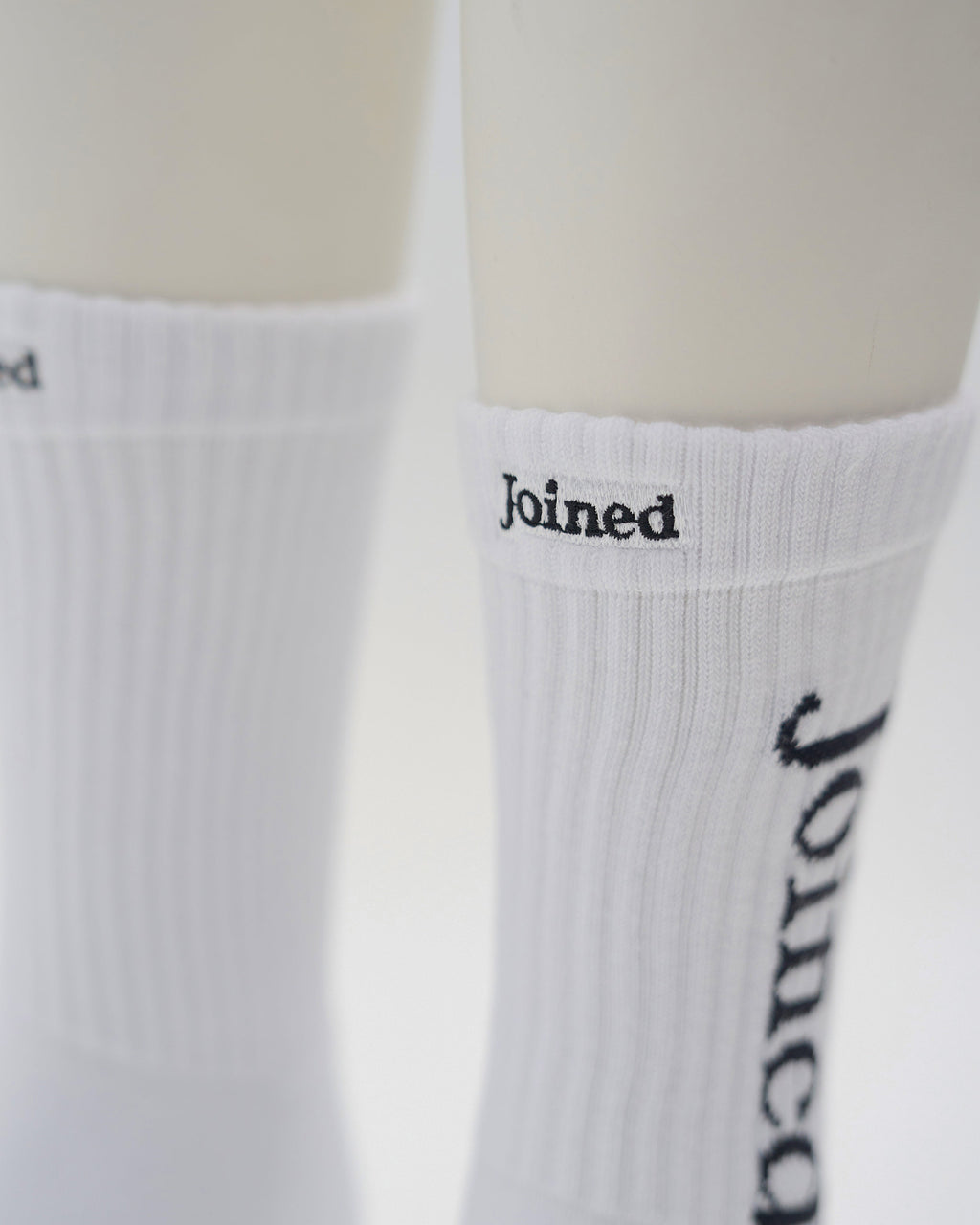 Font Crew Socks