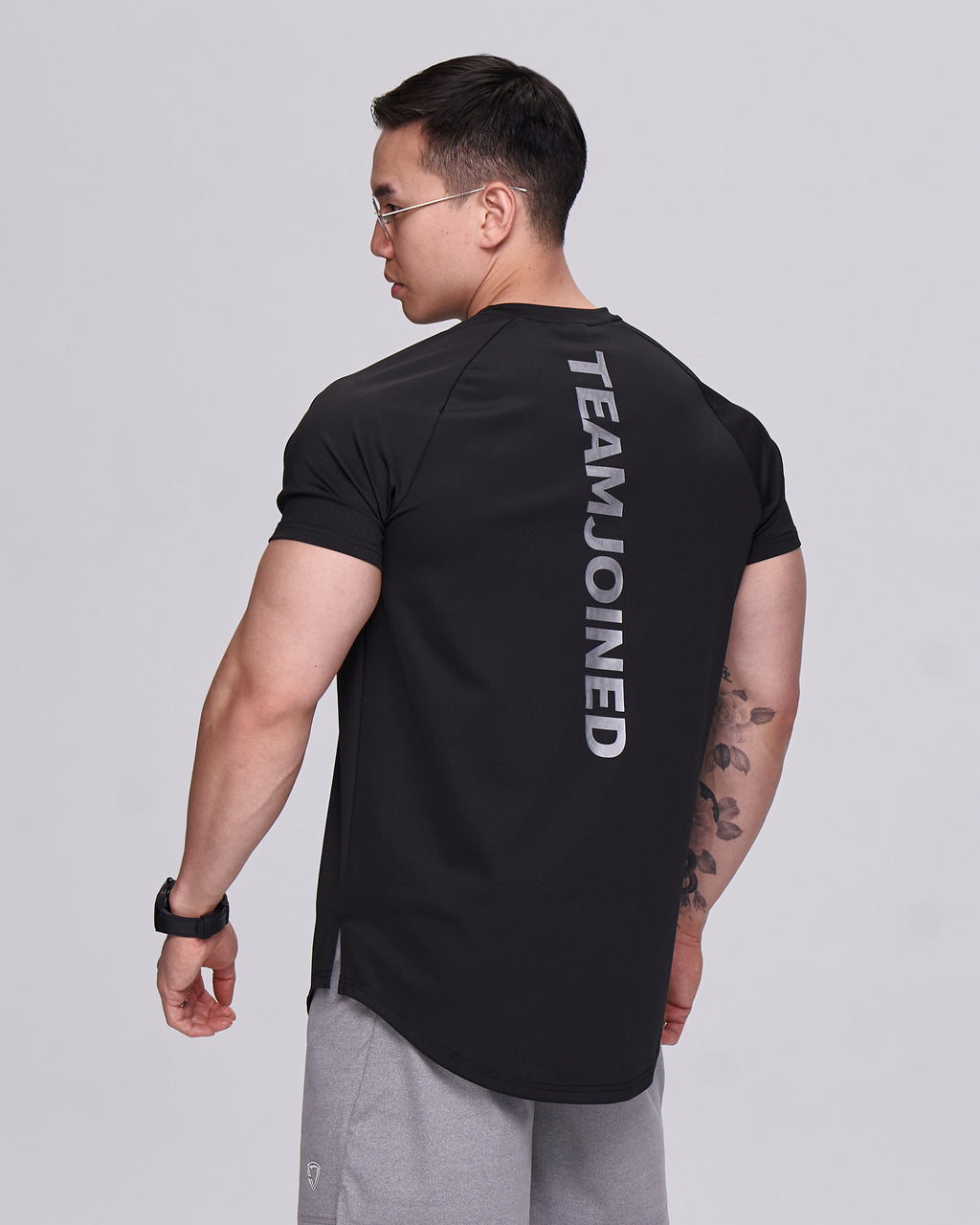 color_silver/dark black