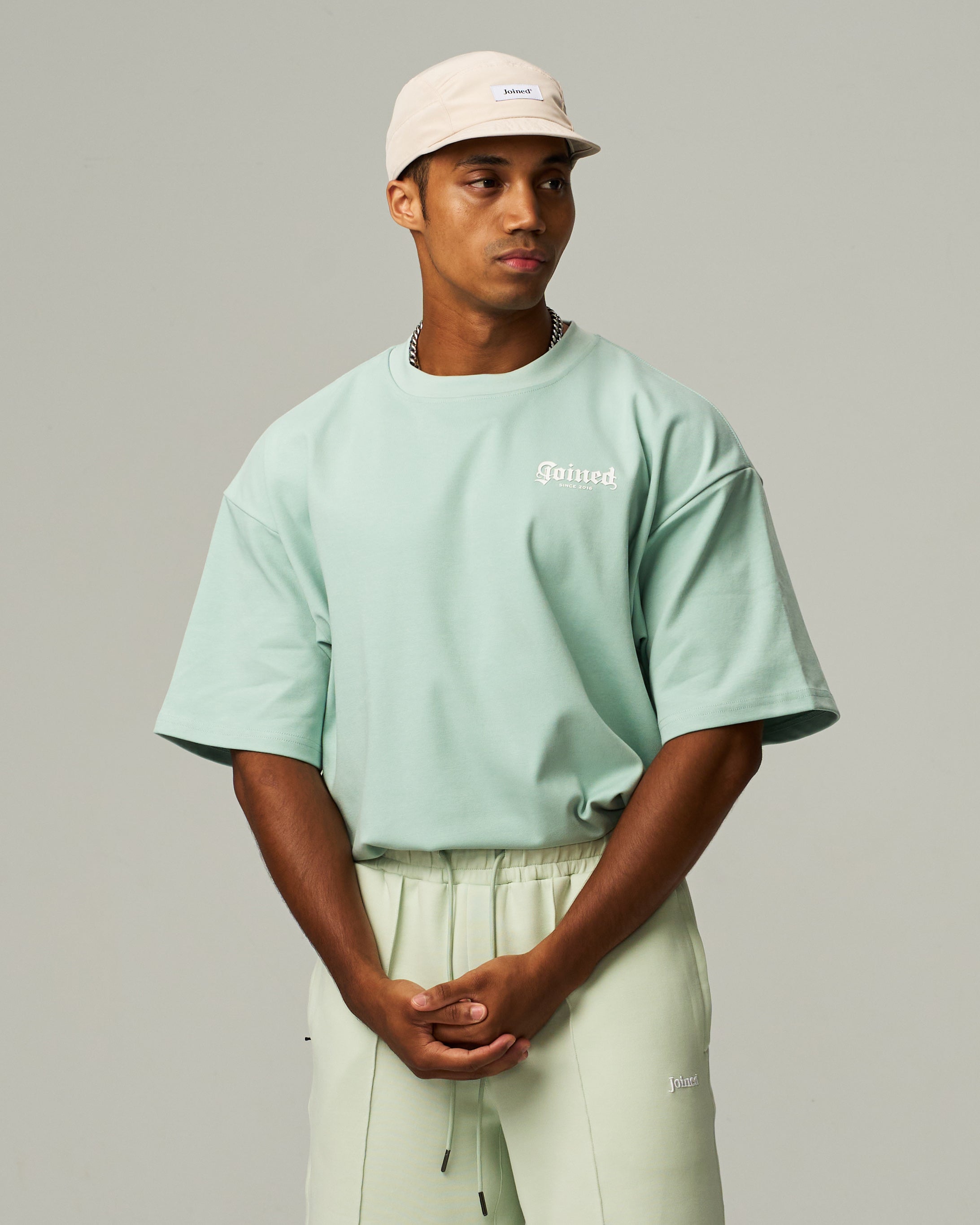 color_Teal Blue/White