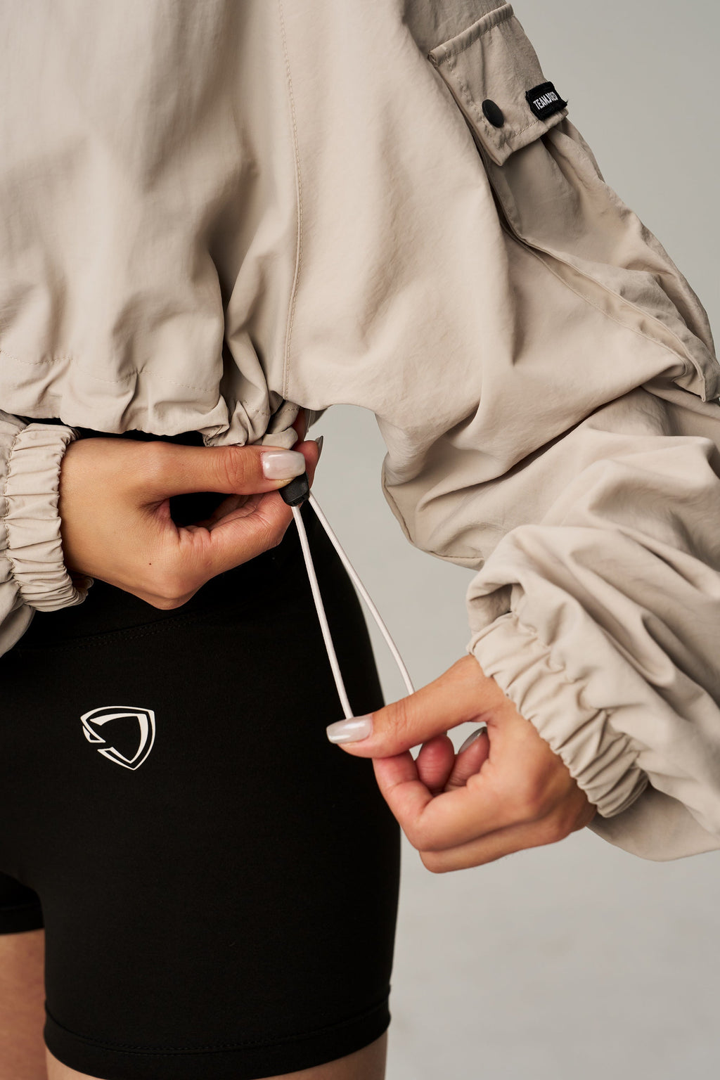 Label Tech Crop Windbreaker