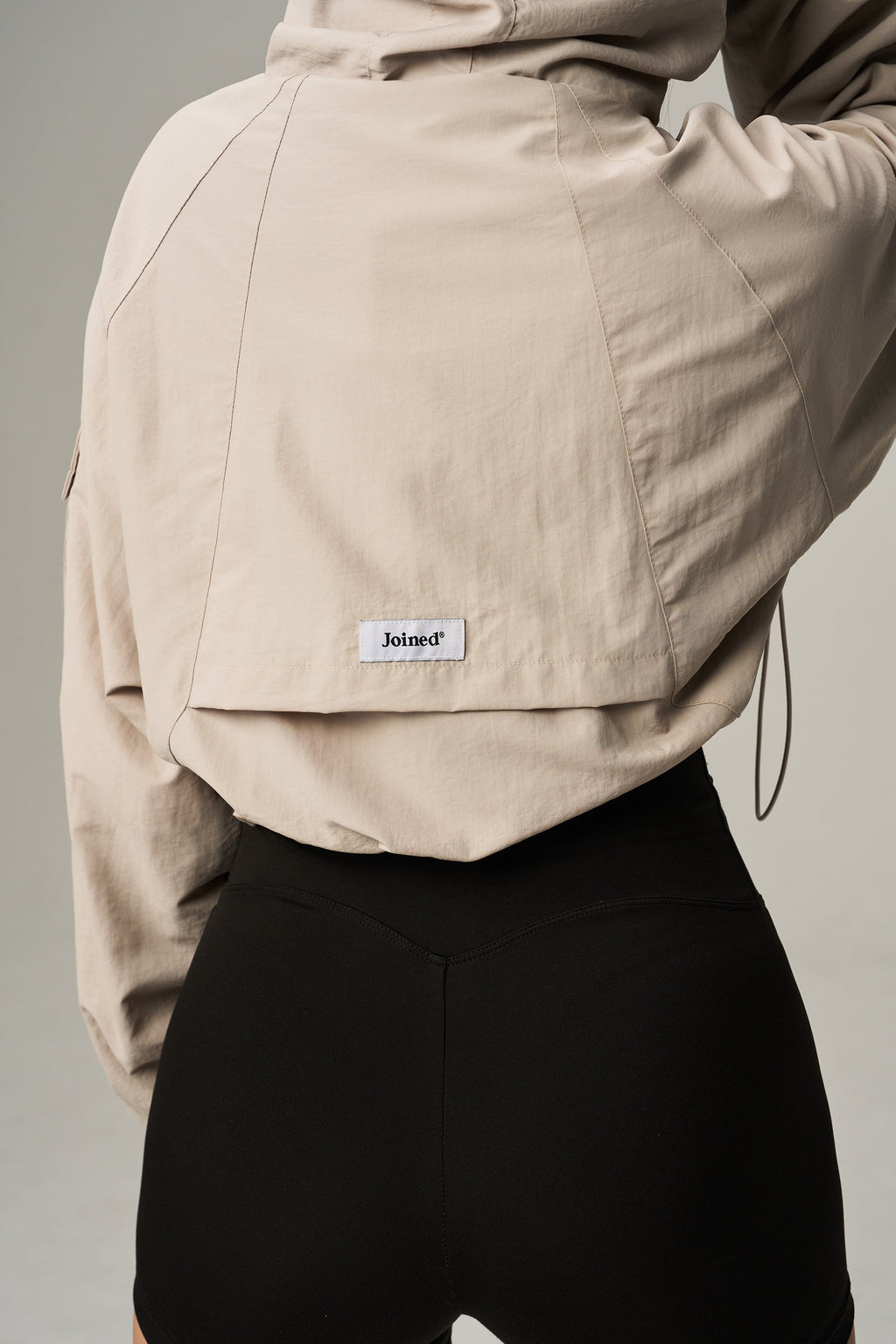 Label Tech Crop Windbreaker