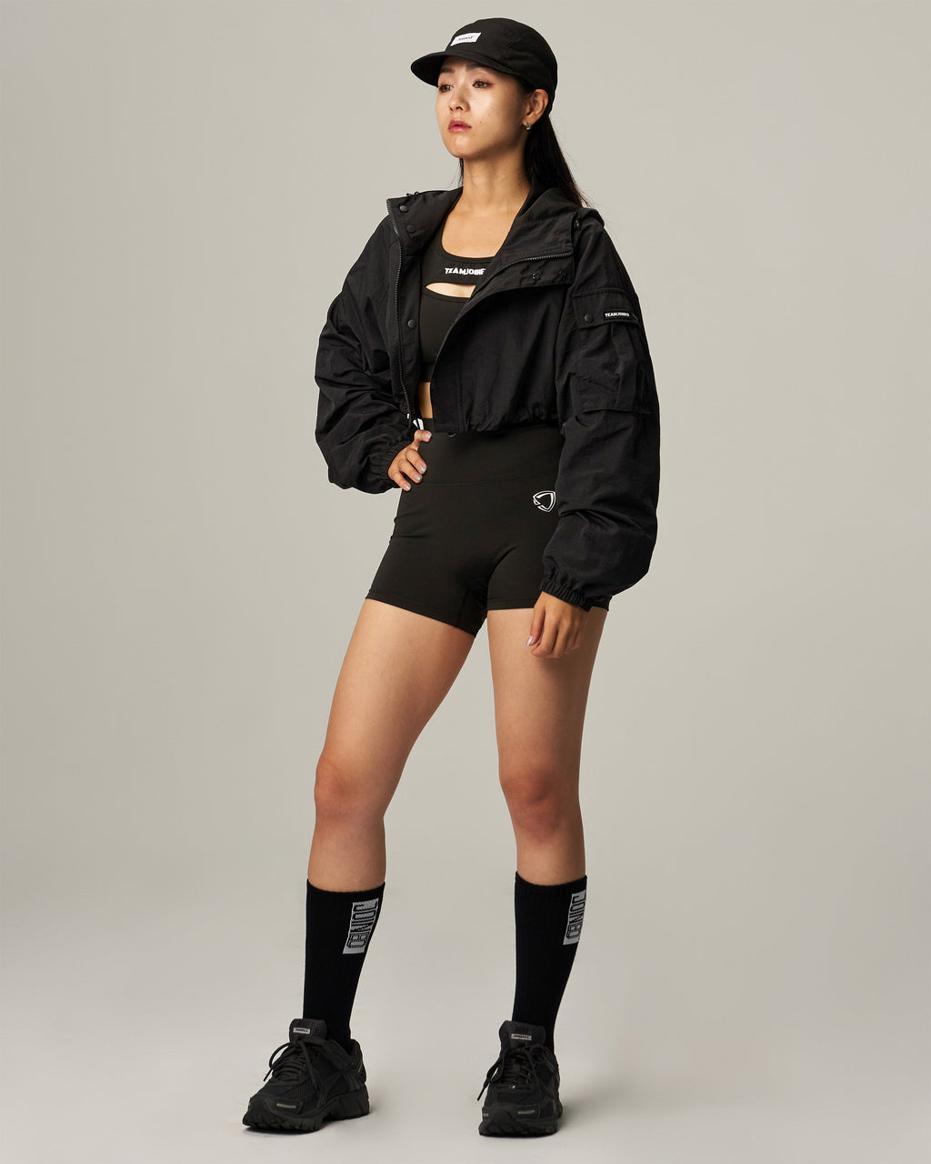 Label Tech Crop Windbreaker