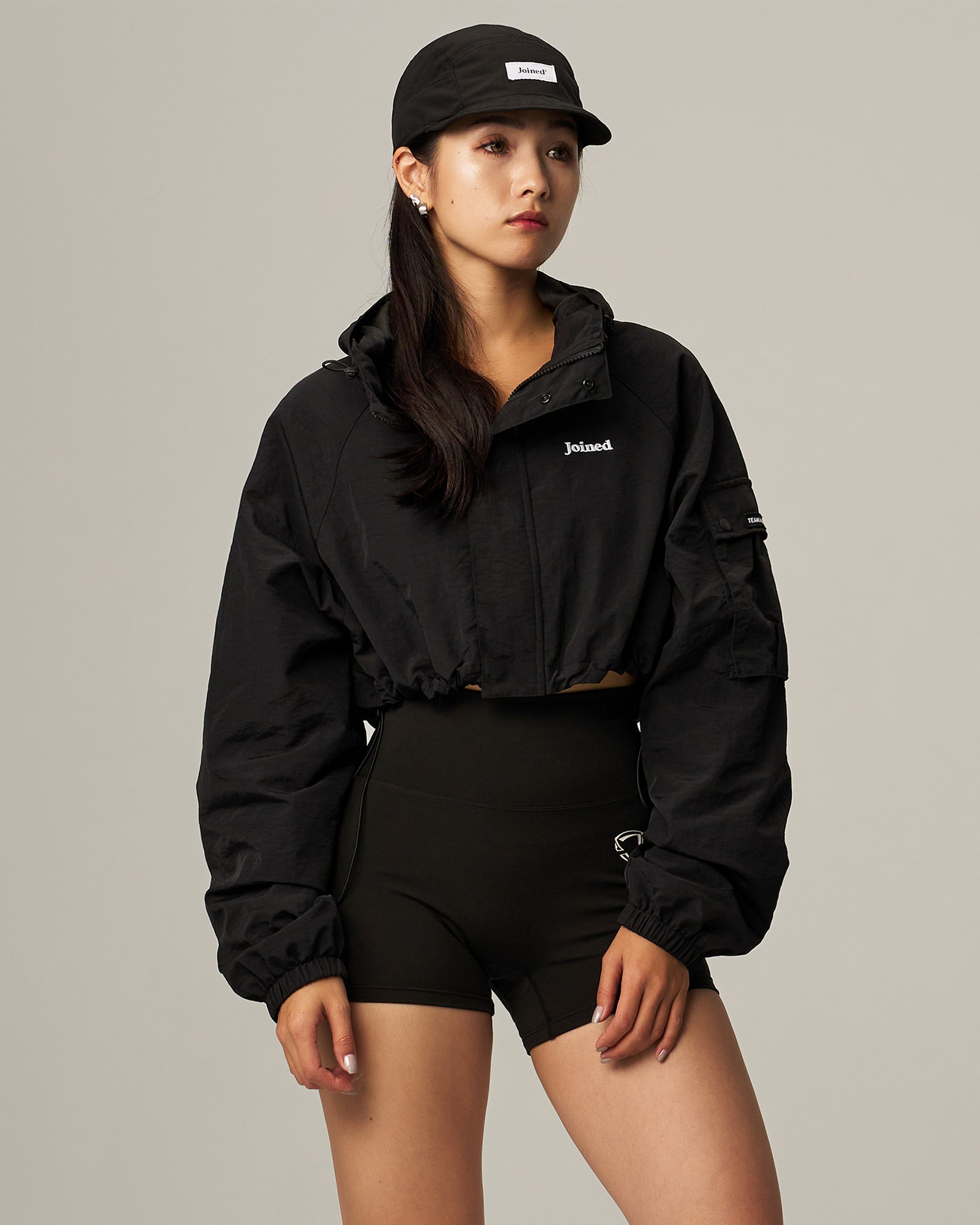 Label Tech Crop Windbreaker