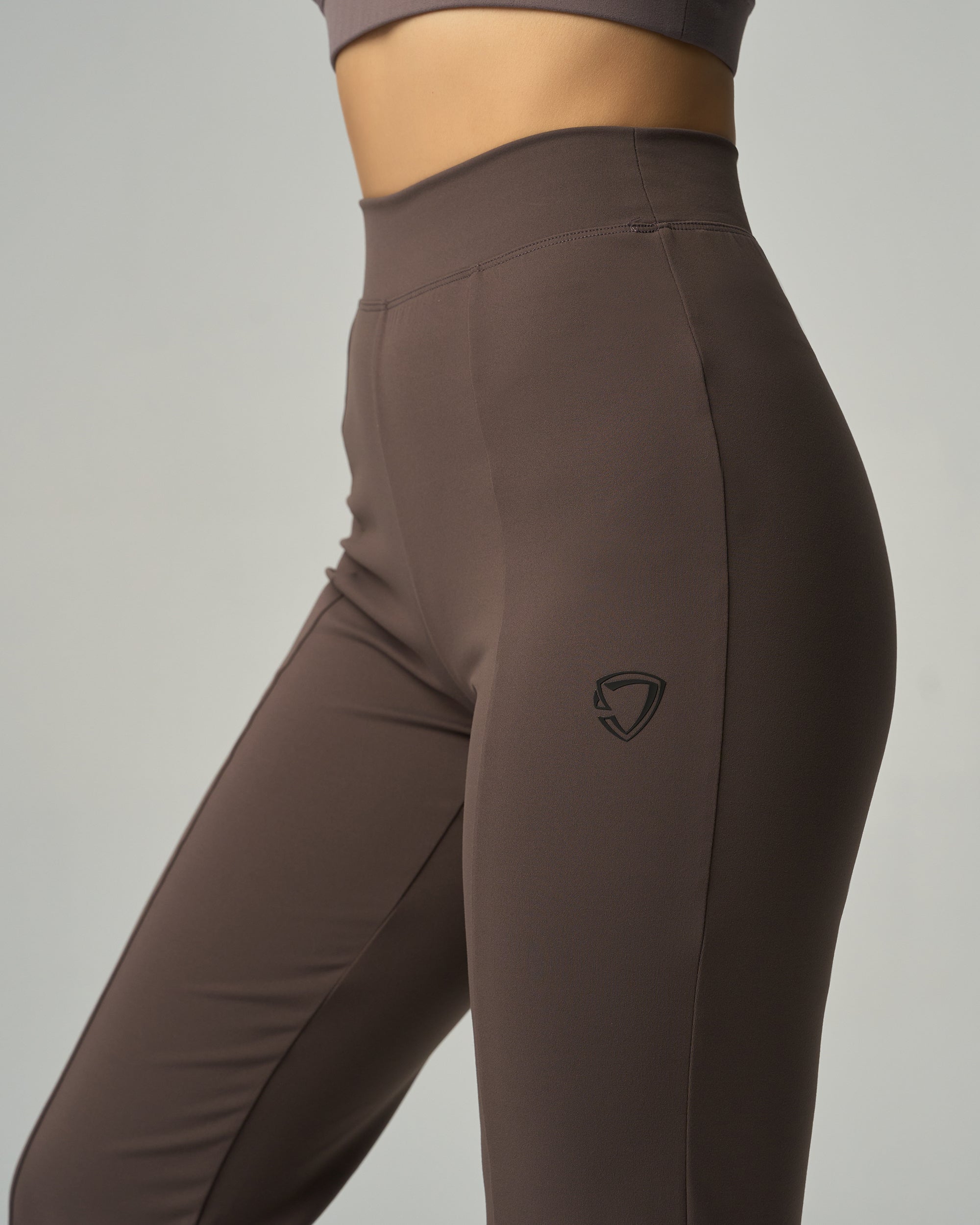 color_Gray Brown
