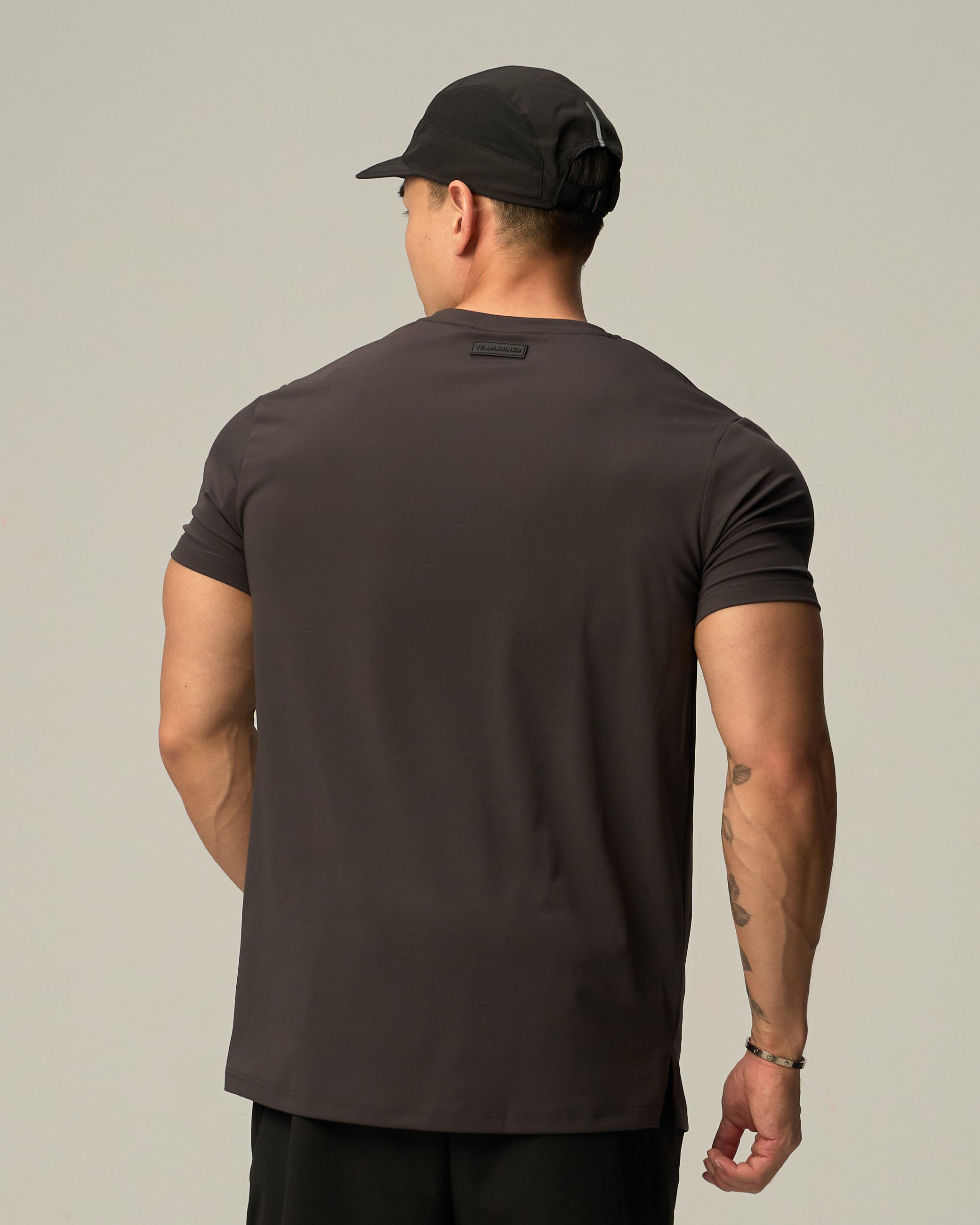 Adapt Flat Sleeves Muscle Top