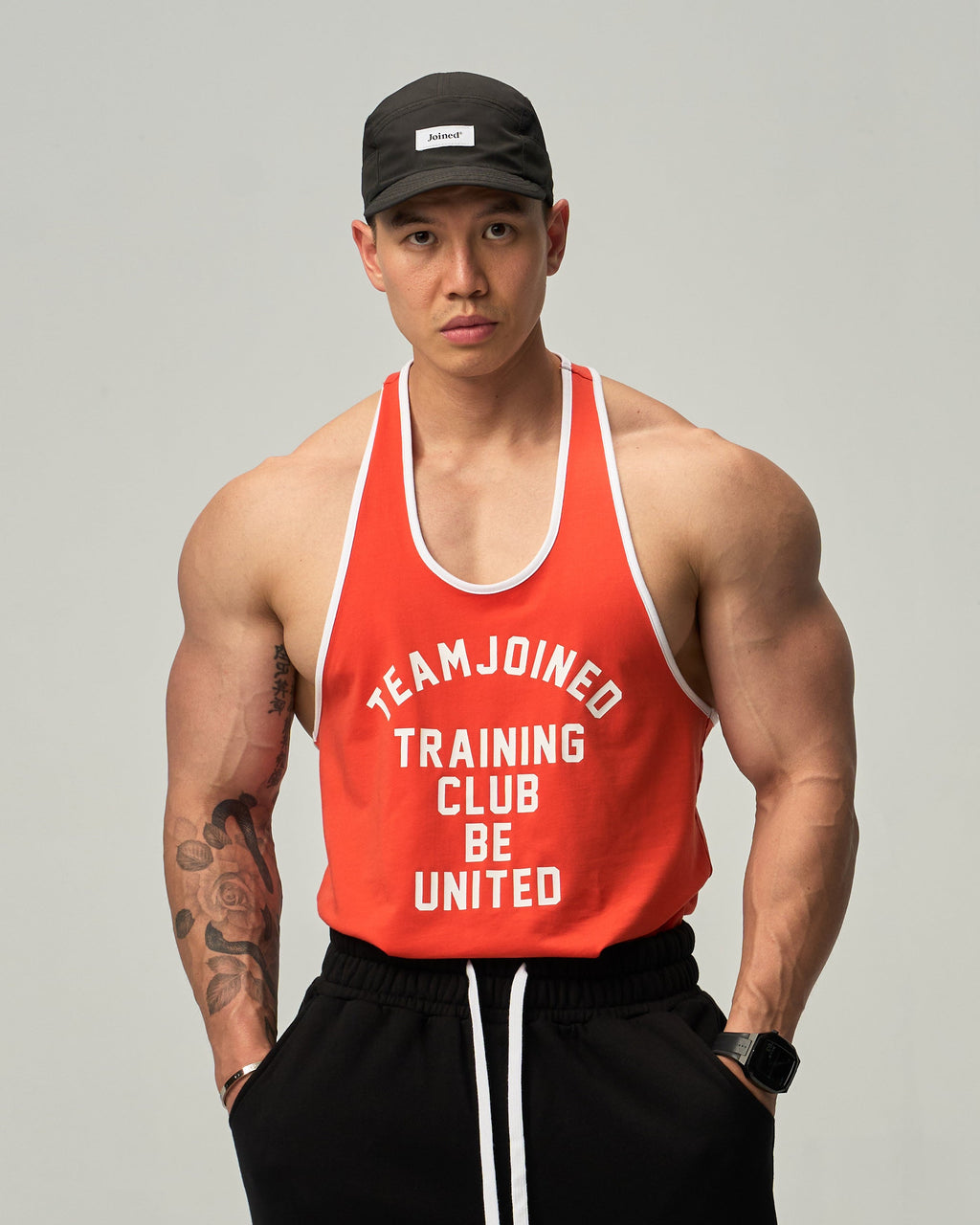 color_White / Orange