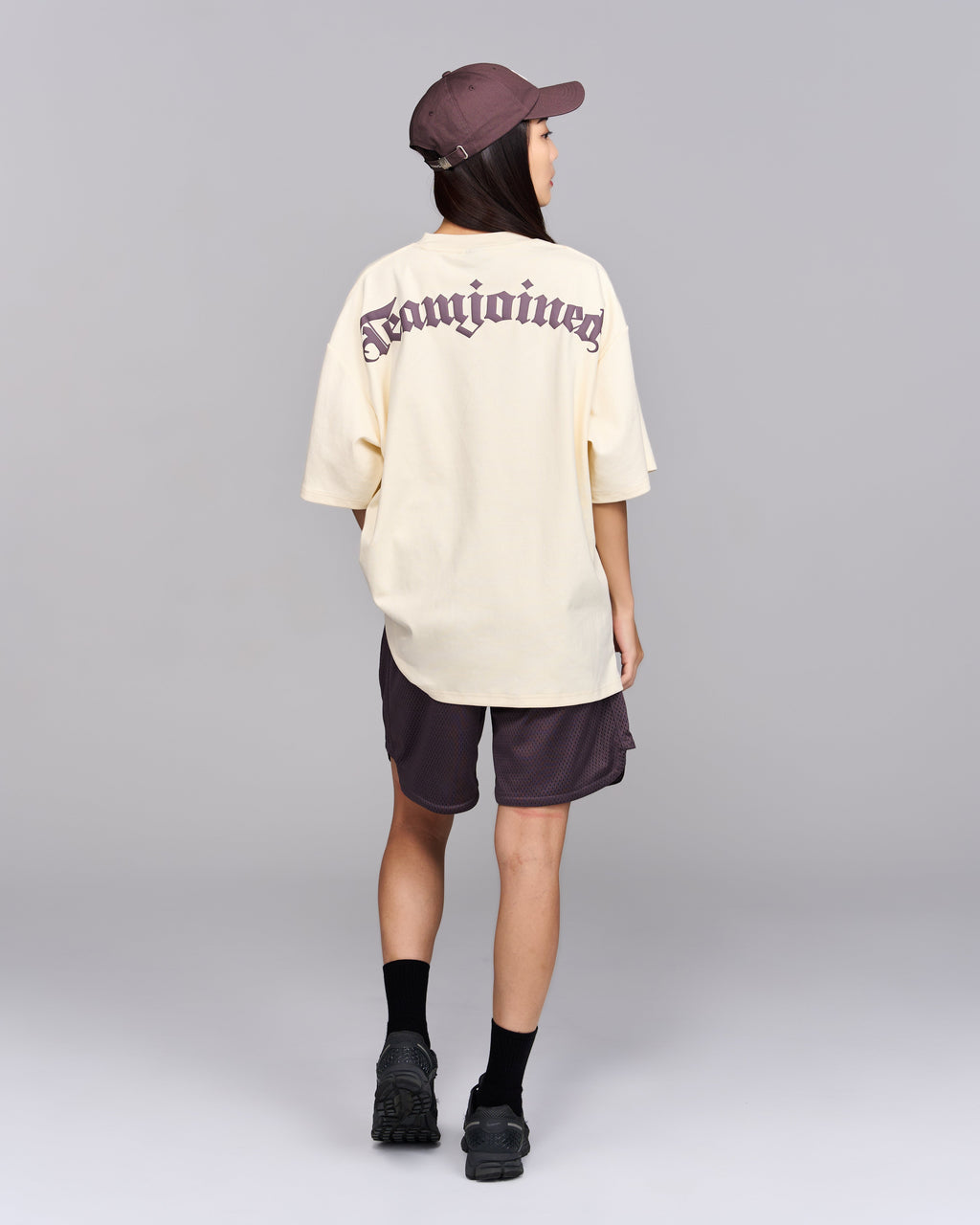 color_dusty grey / off white